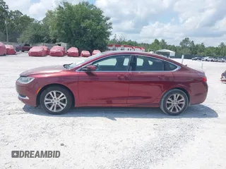 2015 Chrysler 200 Limited z VIN 1C3CCCAB3FN687402, wystawiony jako IAAI lot #42269561 z przebiegiem 178 372 mil mil oraz . Historia ofert i sprzedaży dostępna na DreamBid. Obrazek 14.