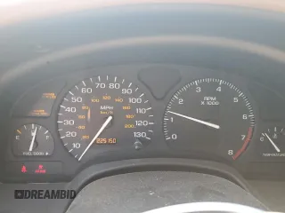 2000 Saturn LS z VIN 1G8JU52F6YY606949, wystawiony jako Copart lot #71205344 z przebiegiem 225 150 mil mil oraz Szkoda całkowita • Salvage title. Historia ofert i sprzedaży dostępna na DreamBid. Obrazek 9.