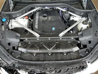 2025 BMW X5 xDrive40i z VIN 5UX23EU03S9Z14103, wystawiony jako Copart lot #56754705 z przebiegiem 2 983 mil mil oraz Czysty tytuł • Clean title. Historia ofert i sprzedaży dostępna na DreamBid. Obrazek 12.