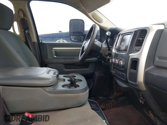 2016 Ram 2500 SLT with VIN 3C6UR5DL9GG210991, listed as a IAAI auction lot 41832164 with 215,098 mi miles. Bid and sale history available at carsss.com. Image 5.