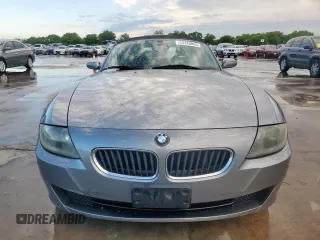2008 BMW Z4 3.0i z VIN 4USBU33568LW75460, wystawiony jako Copart lot #53720855 z przebiegiem 188 105 mil mil oraz Szkoda całkowita • Salvage title. Historia ofert i sprzedaży dostępna na DreamBid. Obrazek 5.
