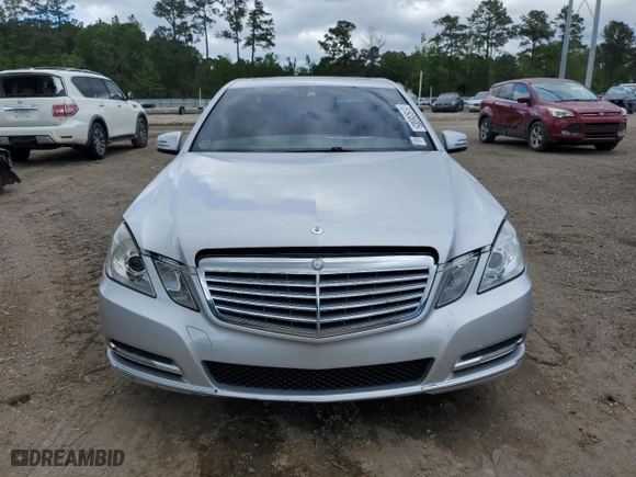 2013 Mercedes-Benz E-Class E 350 Luxury with VIN WDDHF5KBXDA688320, listed as a Copart auction lot 51935685 with 121,057 mi miles and Clean Title. Bid and sale history available at carsss.com. Image 5.