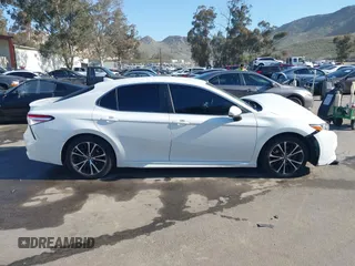 2020 Toyota Camry SE z VIN 4T1G11AK6LU929149, wystawiony jako IAAI lot #41837890 z przebiegiem 101 179 mil mil oraz . Historia ofert i sprzedaży dostępna na DreamBid. Obrazek 13.