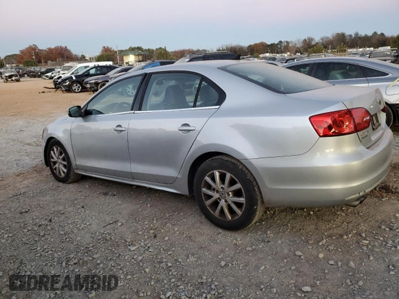 2014 Volkswagen Jetta Sedan SE w/Connectivity with VIN 3VWD07AJ2EM287117, listed as a Copart auction lot 84093024 with 104,477 mi miles and Salvage Title. Bid and sale history available at carsss.com. Image 2.