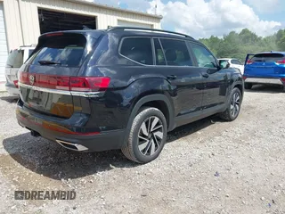 2024 Volkswagen Atlas SE with VIN 1V2WR2CA2RC531551, listed as a IAAI auction lot 42733108 with 34,551 mi miles and . Bid and sale history available at DreamBid. Image 4.