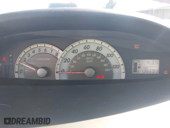 2008 Toyota Yaris z VIN JTDBT903784012634, wystawiony jako IAAI lot #42095324 z przebiegiem 136 691 mil mil oraz . Historia ofert i sprzedaży dostępna na DreamBid. Obrazek 7.
