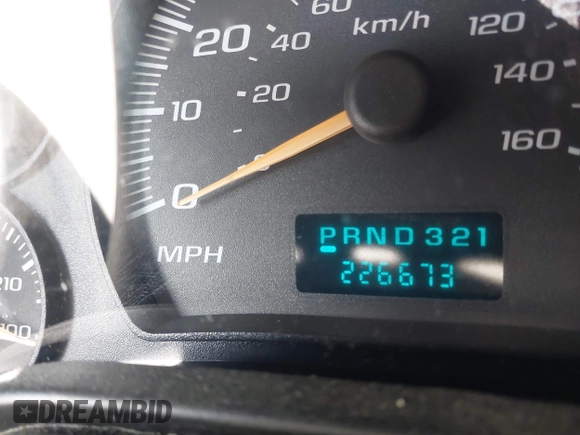2005 Chevrolet Express Passenger z VIN 1GNFG15T751169844, wystawiony jako IAAI lot #42393893 z przebiegiem 226 673 mil mil oraz . Historia ofert i sprzedaży dostępna na DreamBid. Obrazek 15.
