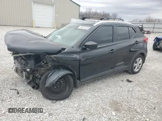 2019 Nissan Kicks SV with VIN 3N1CP5CU0KL520728, listed as a Copart auction lot 46572425 with 112,924 mi miles and Salvage Title. Bid and sale history available at carsss.com. Image 1.