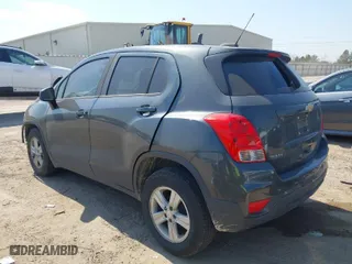 2020 Chevrolet Trax LS with VIN 3GNCJKSB4LL228232, listed as a IAAI auction lot 41670275 with 113,043 mi miles. Bid and sale history available at carsss.com. Image 3.