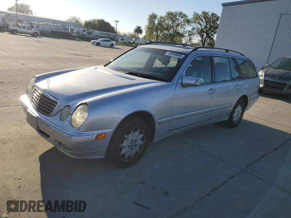 2001 Mercedes-Benz E-Class AWD with VIN WDBJH82J81X061329, listed as a Copart auction lot 50560685 with 0 mi miles and Non Repairable. Bid and sale history available at carsss.com. Image 1.