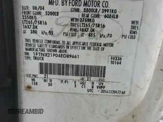 2004 Ford F-250 XL с VIN 1FTNX21P04ED89661, выставлен на аукционе Copart как лот 45214445 с пробегом 314 538 миль миль и Списание • Salvage title. История ставок и продаж доступна на DreamBid. Изображение 12.