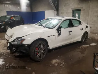 2017 Maserati Ghibli S Q4 with VIN ZAM57RTL4H1240956, listed as a Copart auction lot 45082285 with 101,641 mi miles and Salvage Title. Bid and sale history available at carsss.com. Image 1.