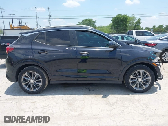 2020 Buick Encore GX Select z VIN KL4MMDSL7LB126928, wystawiony jako IAAI lot #42303819 z przebiegiem 74 360 mil mil oraz . Historia ofert i sprzedaży dostępna na DreamBid. Obrazek 14.