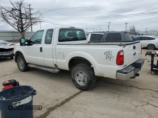 2014 Ford F-250 XL with VIN 1FT7X2B62EEA64817, listed as a Copart auction lot 43333775 with 349,548 mi miles and Salvage title. Bid and sale history available at DreamBid. Image 2.