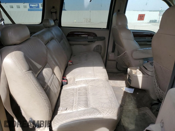2000 Ford Excursion Limited с VIN 1FMNU43S3YEE17718, выставлен на аукционе Copart как лот 56458175 с пробегом 207 715 миль миль и Списание • Salvage title. История ставок и продаж доступна на DreamBid. Изображение 11.