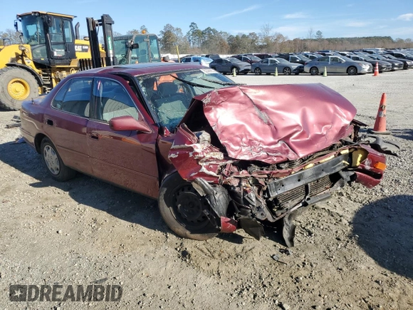 1992 Toyota Camry LE with VIN 4T1SK12EXNU029390, listed as a Copart auction lot 82369904 with 309,383 mi miles and Salvage Title. Bid and sale history available at carsss.com. Image 4.