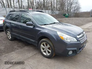 2014 Subaru Outback 2.5i Premium with VIN 4S4BRBCC8E3210007, listed as a IAAI auction lot 42035346 with 157,700 mi miles. Bid and sale history available at carsss.com. Image 1.