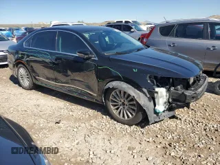 2016 Volkswagen Passat SE z VIN 1VWBT7A36GC003556, wystawiony jako Copart lot #55245595 z przebiegiem 84 939 mil mil oraz Szkoda całkowita • Salvage title. Historia ofert i sprzedaży dostępna na DreamBid. Obrazek 4.