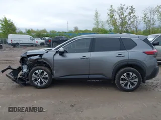 2021 Nissan Rogue SV z VIN JN8AT3BBXMW205344, wystawiony jako IAAI lot #42205011 z przebiegiem 30 895 mil mil oraz . Historia ofert i sprzedaży dostępna na DreamBid. Obrazek 15.