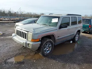 2007 Jeep Commander Sport с VIN 1J8HH48PX7C673318, выставлен на аукционе IAAI как лот 41585570 с пробегом 188 977 миль миль и . История ставок и продаж доступна на DreamBid. Изображение 2.