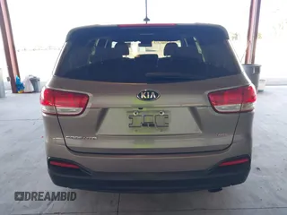 2018 Kia Sorento LX with VIN 5XYPG4A39JG417378, listed as a IAAI auction lot 41671284 with 216,876 mi miles. Bid and sale history available at carsss.com. Image 16.