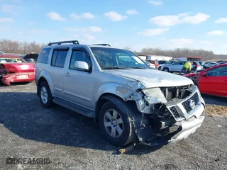 2012 Nissan Pathfinder LE with VIN 5N1AR1NN0CC609284, listed as a IAAI auction lot 41544407 with 278,441 mi miles. Bid and sale history available at carsss.com. Image 1.