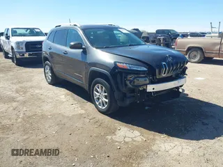 2017 Jeep Cherokee Latitude with VIN 1C4PJMCS1HW525240, listed as a IAAI auction lot 41680409 with 75,109 mi miles. Bid and sale history available at carsss.com. Image 1.
