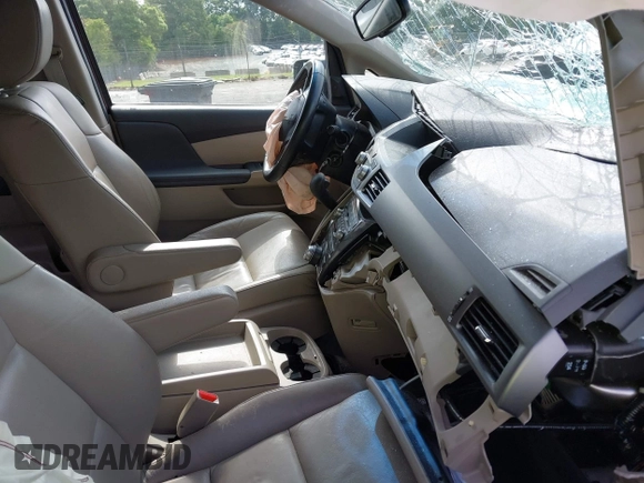 2012 Honda Odyssey Touring z VIN 5FNRL5H98CB035454, wystawiony jako IAAI lot #42285987 z przebiegiem Nie podano mil oraz . Historia ofert i sprzedaży dostępna na DreamBid. Obrazek 5.