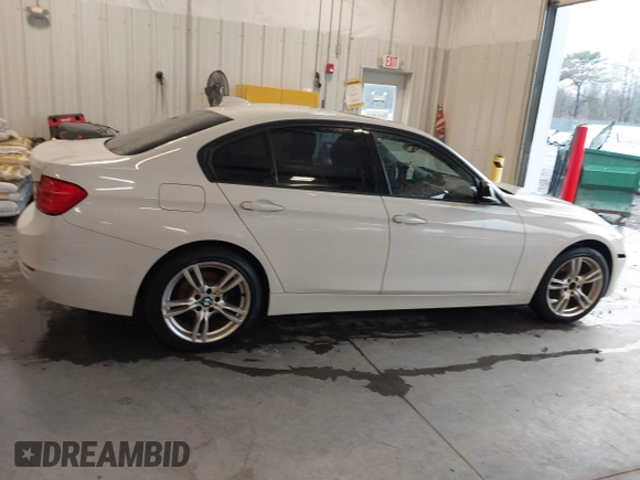 2014 BMW 3 Series 328i xDrive with VIN WBA3B5C53EP543964, listed as a IAAI auction lot 41856923 with 149,440 mi miles. Bid and sale history available at carsss.com. Image 13.