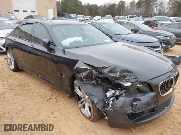 2014 BMW 7 Series 750i с VIN WBAYA8C55ED228448, выставлен на аукционе IAAI как лот 41350013 с пробегом 97 829 миль миль и . История ставок и продаж доступна на DreamBid. Изображение 1.