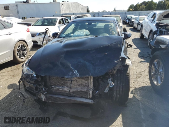 2012 BMW M3 z VIN WBSKG9C5XCE798197, wystawiony jako Copart lot #67197024 z przebiegiem Nie podano mil oraz Szkoda całkowita • Salvage title. Historia ofert i sprzedaży dostępna na DreamBid. Obrazek 5.