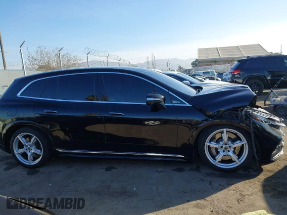 2023 Mercedes-Benz EQS 580 z VIN 4JGDM4EB8PA014008, wystawiony jako IAAI lot #41152975 z przebiegiem 41 292 mil mil oraz . Historia ofert i sprzedaży dostępna na DreamBid. Obrazek 13.