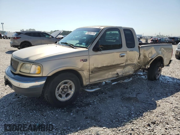 2000 Ford F-150 XL z VIN 1FTRX17L7YKA05947, wystawiony jako Copart lot #50206495 z przebiegiem Nie podano mil oraz Szkoda całkowita • Salvage title. Historia ofert i sprzedaży dostępna na DreamBid. Obrazek 1.