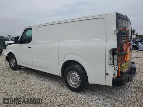 2019 Nissan NV Cargo S z VIN 1N6BF0KM6KN801803, wystawiony jako Copart lot #88928045 z przebiegiem 128 547 mil mil oraz Nie do naprawy • Non repairable. Historia ofert i sprzedaży dostępna na DreamBid. Obrazek 2.