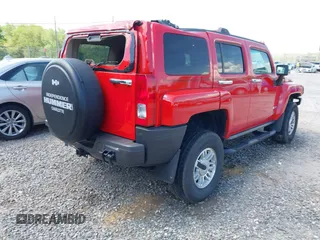 2006 Hummer H3 z VIN 5GTDN136868116302, wystawiony jako IAAI lot #42128659 z przebiegiem 85 659 mil mil oraz . Historia ofert i sprzedaży dostępna na DreamBid. Obrazek 4.