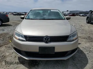2014 Volkswagen Jetta Sedan SE with VIN 3VWD17AJ5EM241617, listed as a Copart auction lot 53378175 with 110,093 mi miles and Salvage Title. Bid and sale history available at carsss.com. Image 5.