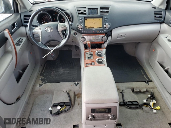 2010 Toyota Highlander Limited with VIN 5TDDK3EH1AS002074, listed as a Copart auction lot 61132555 with 69,600 mi miles and Salvage title. Bid and sale history available at DreamBid. Image 8.