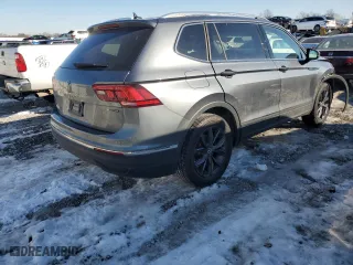 2022 Volkswagen Tiguan SE with VIN 3VV2B7AX5NM035341, listed as a Copart auction lot 42403865 with 51,712 mi miles and Salvage Title. Bid and sale history available at carsss.com. Image 3.