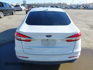 2020 Ford Fusion SE with VIN 3FA6P0H70LR155746, listed as a IAAI auction lot 41755768 with 74,220 mi miles. Bid and sale history available at carsss.com. Image 17.