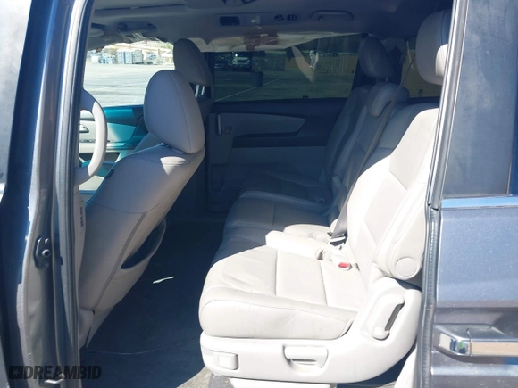 2011 Honda Odyssey EX-L with VIN 5FNRL5H68BB092628, listed as a IAAI auction lot 41820351 with 243,538 mi miles. Bid and sale history available at carsss.com. Image 8.