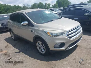 2017 Ford Escape SE with VIN 1FMCU0GD4HUE85348, listed as a IAAI auction lot 42135485 with 124,608 mi miles. Bid and sale history available at carsss.com. Image 1.