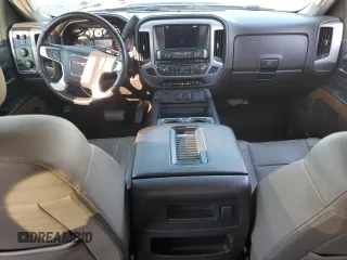 2016 GMC Sierra 2500HD SLT z VIN 1GT12TE80GF160336, wystawiony jako Copart lot #45910795 z przebiegiem 124 655 mil mil oraz Szkoda całkowita • Salvage title. Historia ofert i sprzedaży dostępna na DreamBid. Obrazek 8.