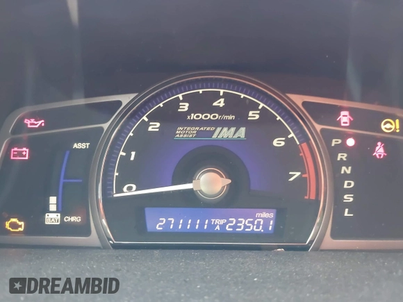 2007 Honda Civic z VIN JHMFA36227S017171, wystawiony jako IAAI lot #42177584 z przebiegiem 271 111 mil mil oraz . Historia ofert i sprzedaży dostępna na DreamBid. Obrazek 7.