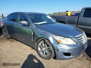 2009 Hyundai Genesis with VIN KMHGC46E19U033302, listed as a IAAI auction lot 41640856 with 181,740 mi miles. Bid and sale history available at carsss.com. Image 13.