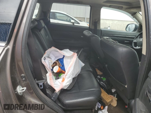 2017 Mitsubishi Outlander ES z VIN JA4AZ2A32HZ606660, wystawiony jako Copart lot #54252055 z przebiegiem Nie podano mil oraz Czysty tytuł • Clean title. Historia ofert i sprzedaży dostępna na DreamBid. Obrazek 11.