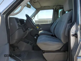 2002 Volkswagen EuroVan с VIN WV2KB47012H065431, выставлен на аукционе Copart как лот 49010445 с пробегом 78 985 миль миль и Чистый • Clean title. История ставок и продаж доступна на DreamBid. Изображение 7.