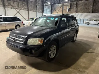 2006 Toyota Highlander z VIN JTEDW21A460008982, wystawiony jako Copart lot #56999715 z przebiegiem 203 508 mil mil oraz Czysty tytuł • Clean title. Historia ofert i sprzedaży dostępna na DreamBid. Obrazek 2.