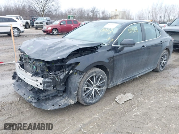 2021 Toyota Camry SE Nightshade with VIN 4T1G11AK4MU573284, listed as a IAAI auction lot 41701923 with 130,160 mi miles. Bid and sale history available at carsss.com. Image 19.
