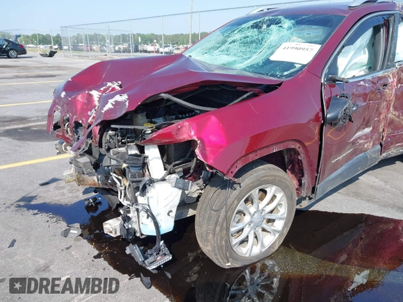 2019 Jeep Cherokee Latitude with VIN 1C4PJLCB4KD358305, listed as a IAAI auction lot 41990957 with 121,024 mi miles. Bid and sale history available at carsss.com. Image 19.