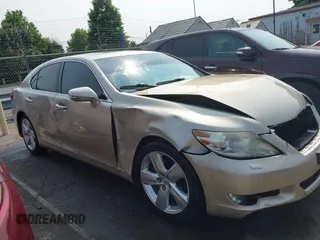 2011 Lexus LS 460 with VIN JTHBL5EF9B5102671, listed as a IAAI auction lot 42387699 with 199,492 mi miles and . Bid and sale history available at DreamBid. Image 13.